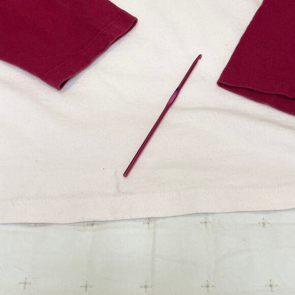 Disney Mickey Mouse Christmas Long Sleeve T-Shirt Women’s XL | Cream Red Holiday - Picture 7 of 11